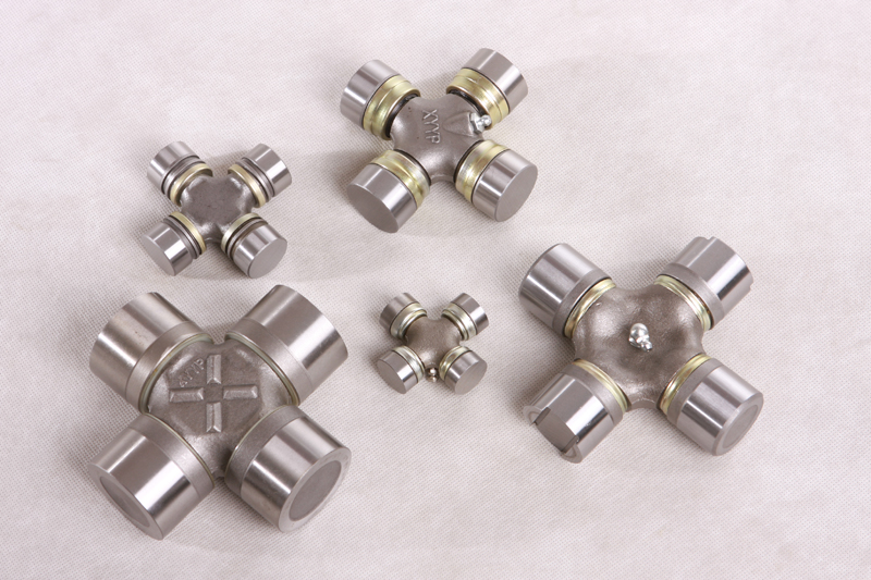 萬向節十字(zi)軸-0092萬向節-φ57×152-鷹牌軸(zhou)承